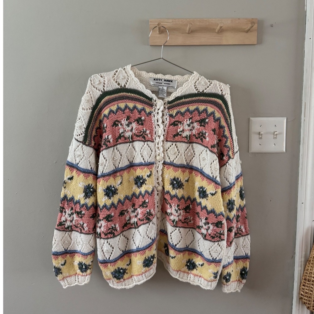 Vinrage cottage core sweater